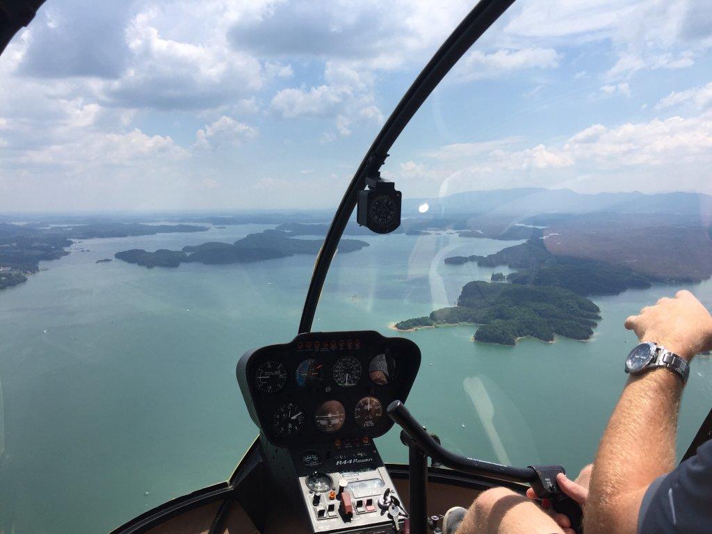 Water-Activities: Extended Lake Tour with Scenic Helicopter Views - Knoxville