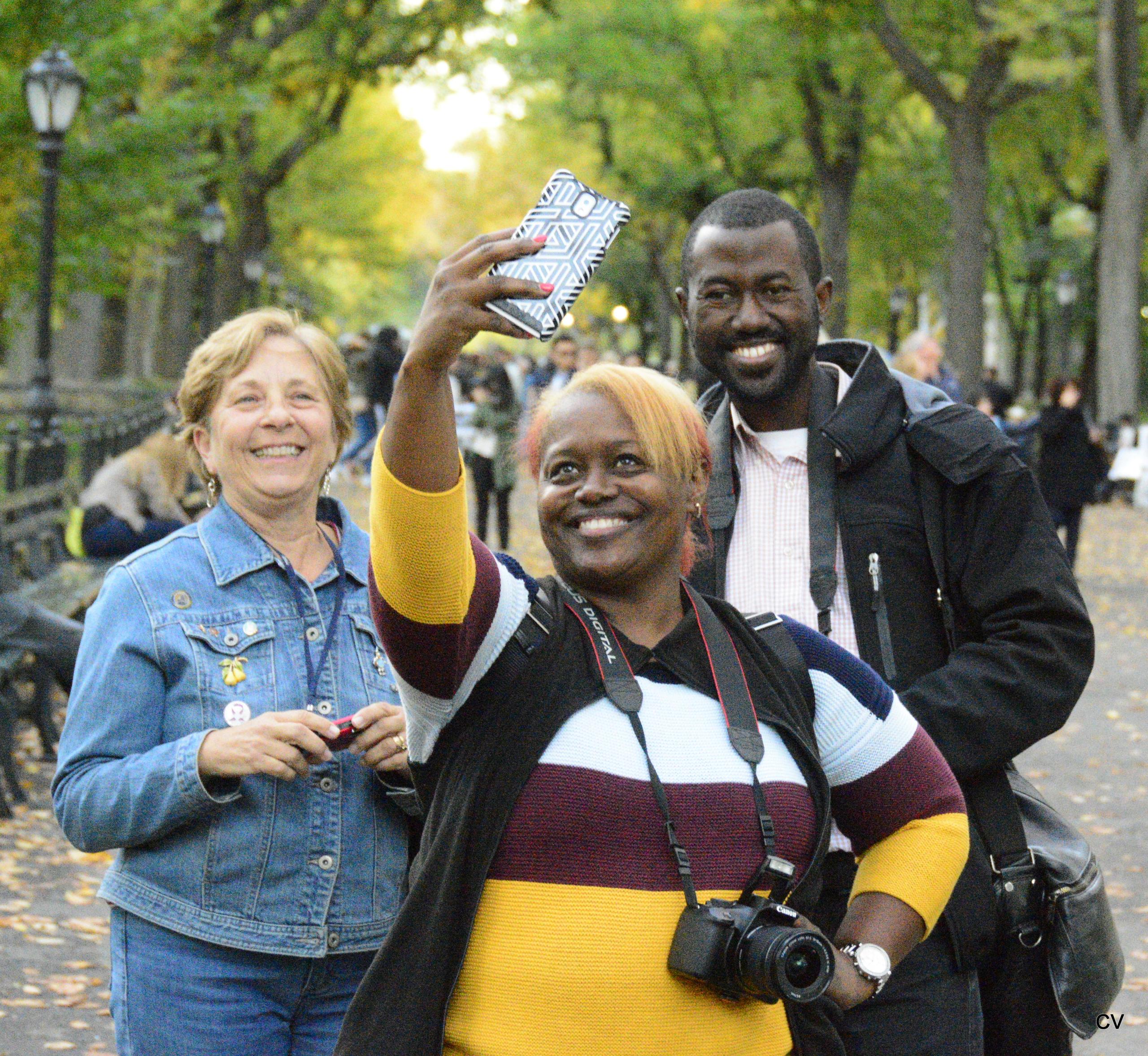 Capture the Magic of NYC Selfie: Central Park Photography and Guided Tour! photo 2
