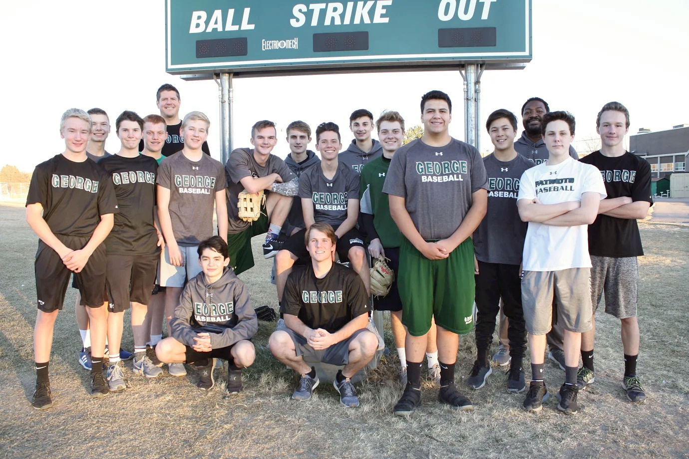 George Washington High School Baseball | George Washington High School