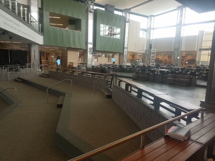 Cafeteria/Commons/Stage