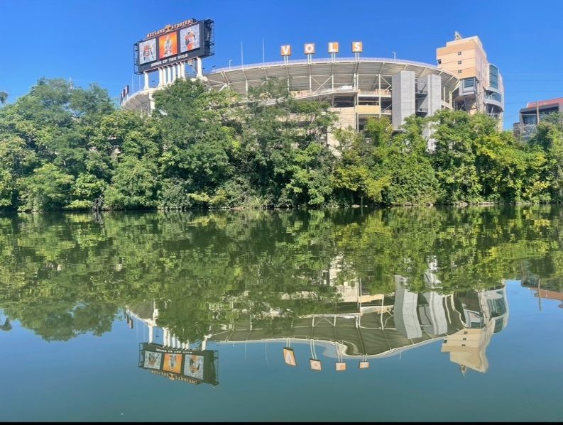 Paddle Knoxville's Scenic Tennessee River Route - Knoxville
