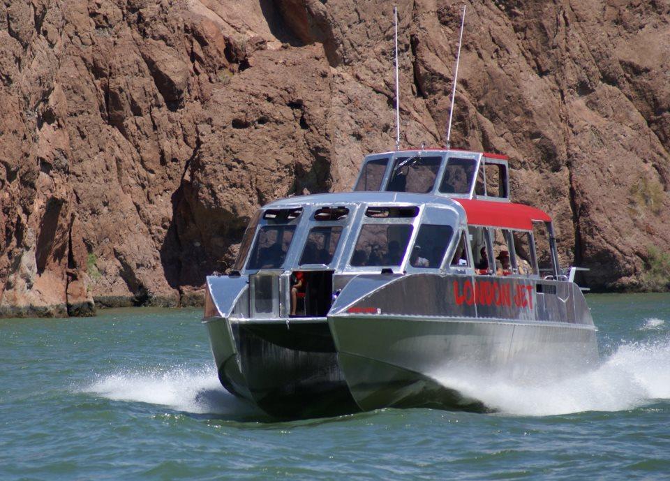 London Bridge Jet Boat Tour photo 2