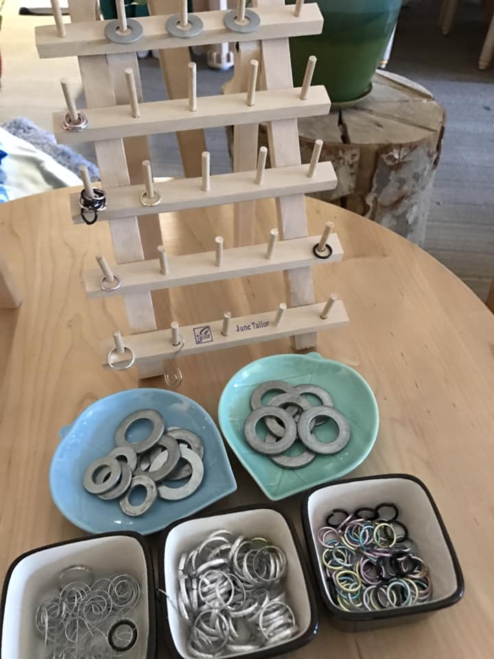 Loose parts in dishes 