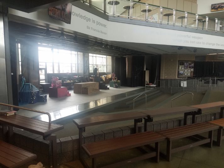 Cafeteria/Commons/Stage