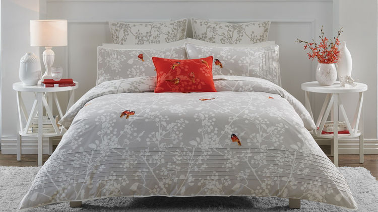 Morgan & Finch - Morning Light King Size Quilt set