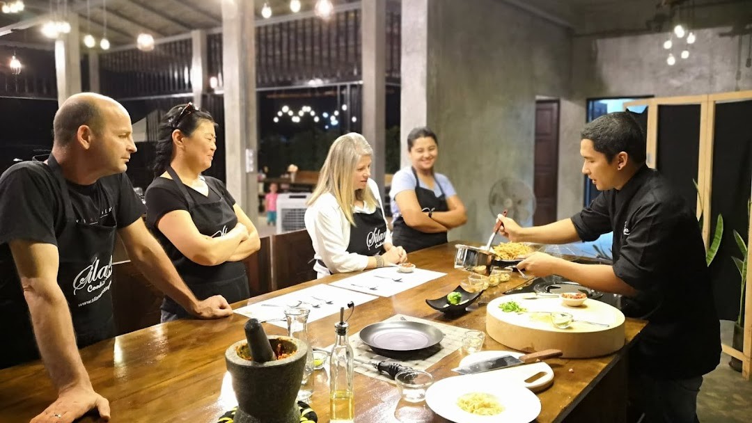 Private Thai Cooking Class by Pantawan 