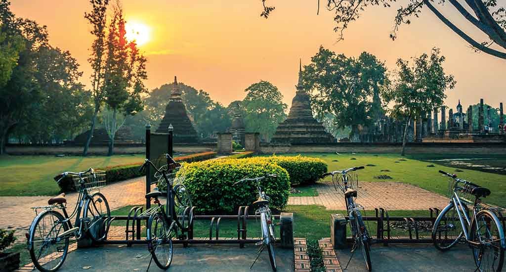 Sightseeing Visit by Bicycle, Drive to Lampang