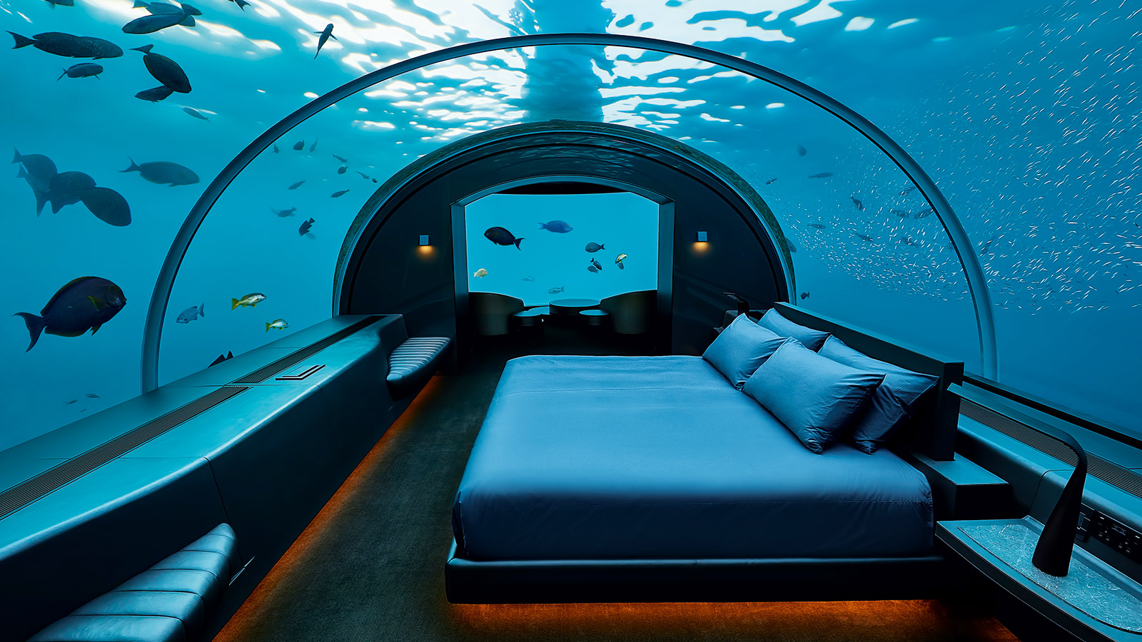 Dubai Hotel Underwater Restaurant