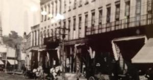 Amelia's Under The Lamplight Dinner Theater photo 1
