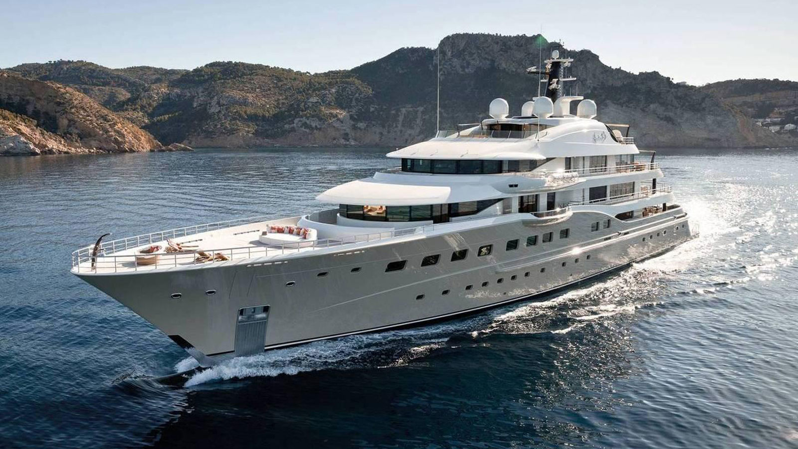 Signature Yacht