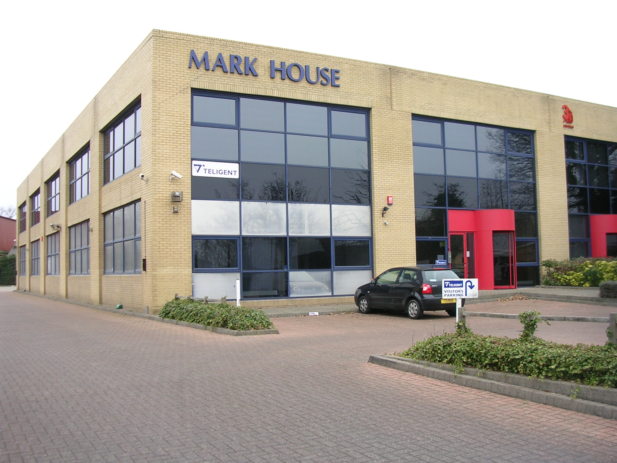Property To Let Units 3 & 4 Mark House, Mark Road, Hemel Hempstead, HP2