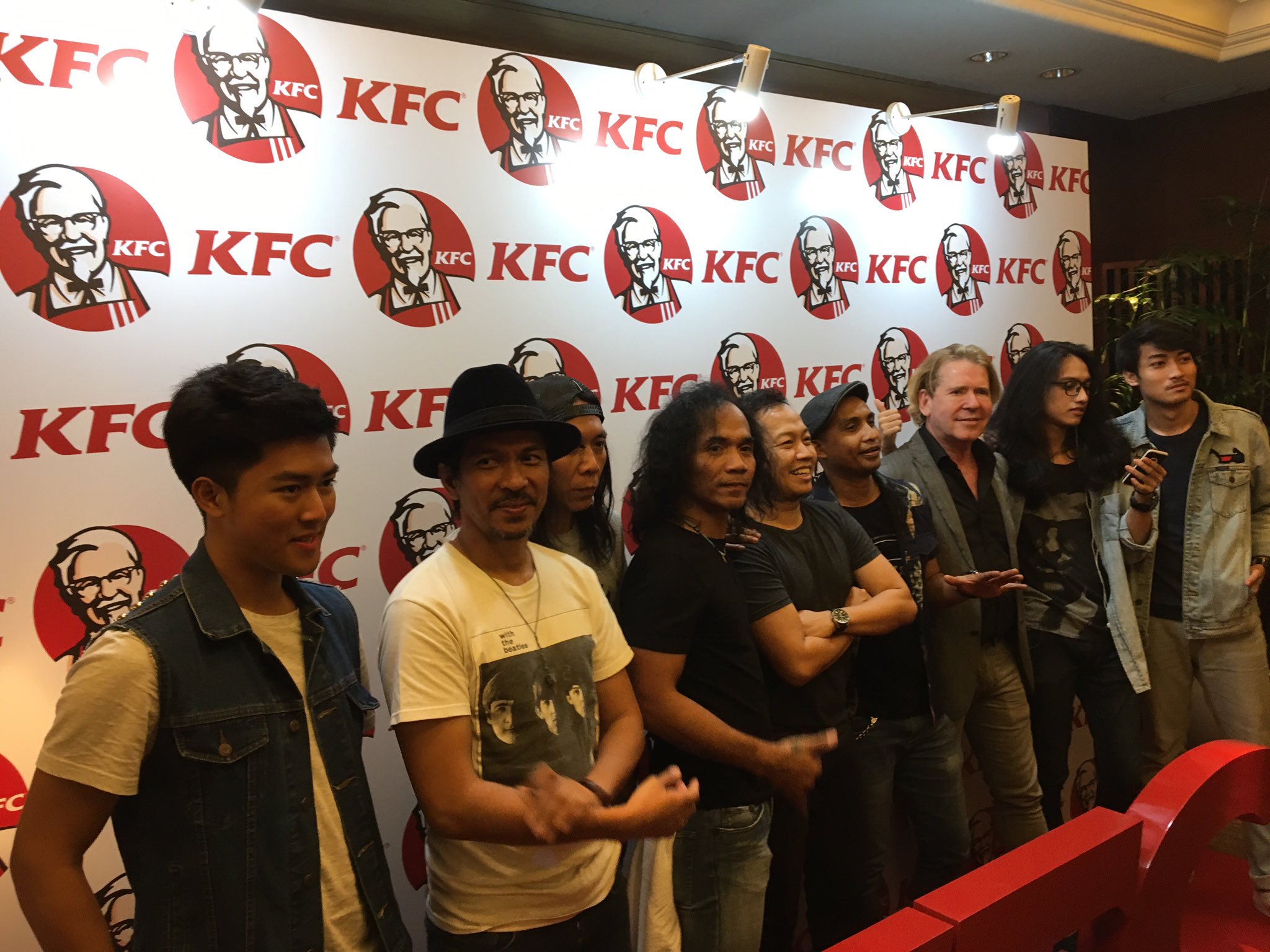 U2 producer Steve Lillywhite now sells CDs in Indonesia through KFCs