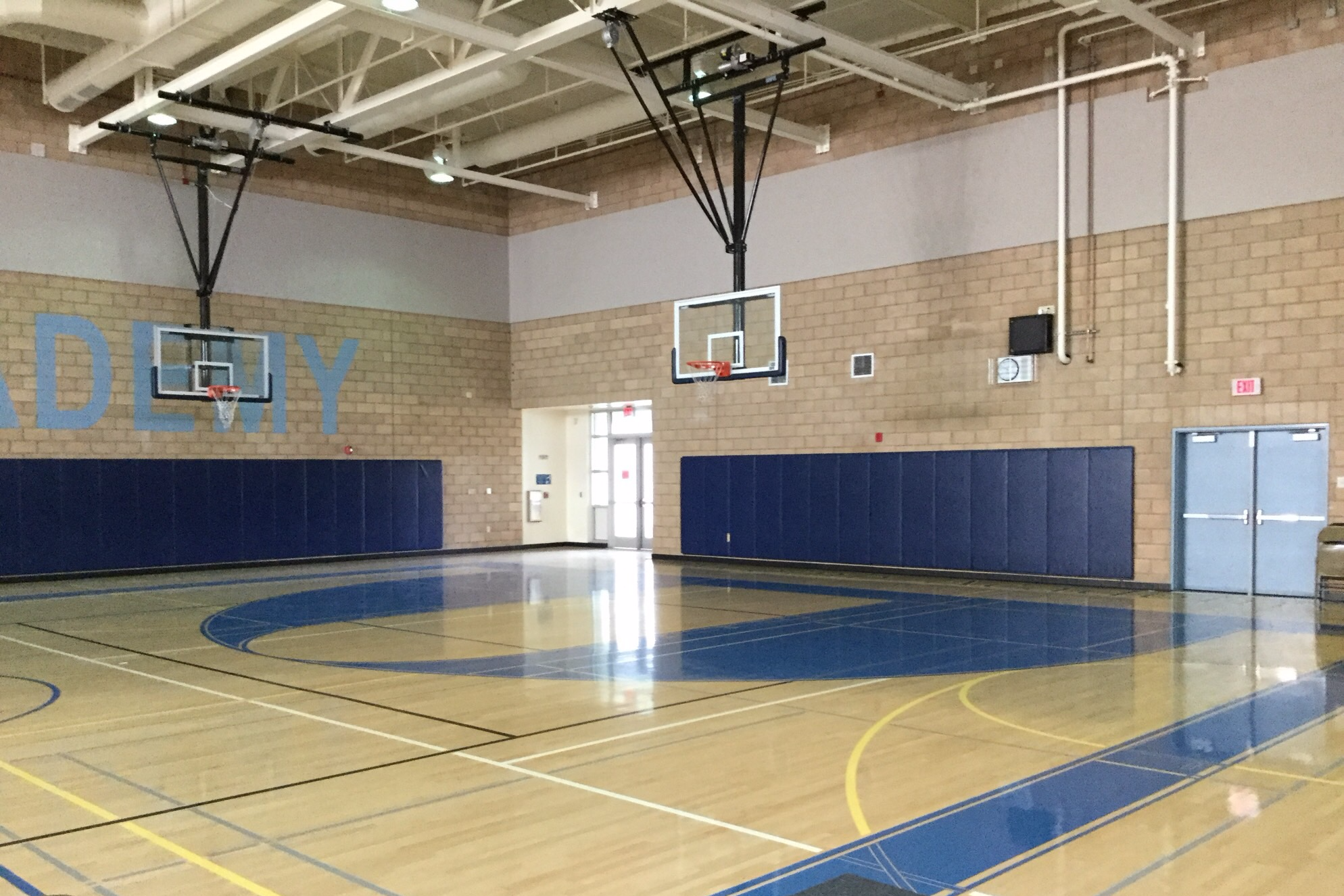 Gymnasium - Small