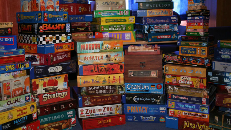 Boardgames (Super Big Boggle, Scattergories, Scrabble...)