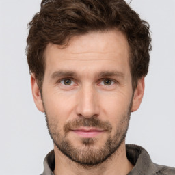 Dr. Timur Akmatov