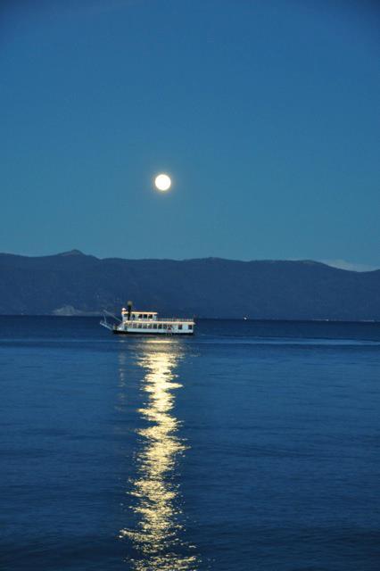 Lake Tahoe Sunset Cruise with Tahoe Gal - South Lake Tahoe