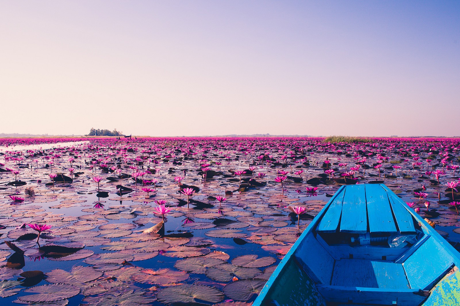 Visit Traditional Hadicraft Villages, Take a Boat Trip in Udon Thani