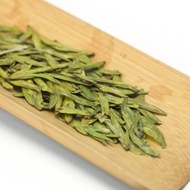 Organic Nonpareil She Qian Dragon Well Long Jing Green Tea from Teavivre