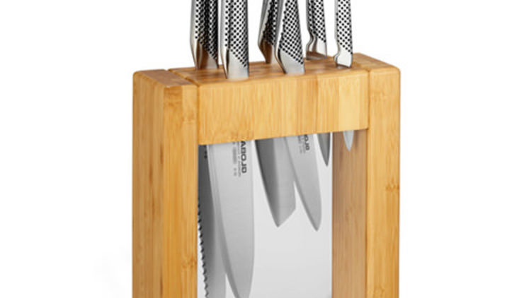 "Global" set of knives... nothing will resist us!