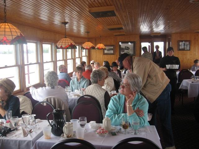Water Activities: Lunch Buffet Cruise by Raquette Lake Navigation - Saranac Lake