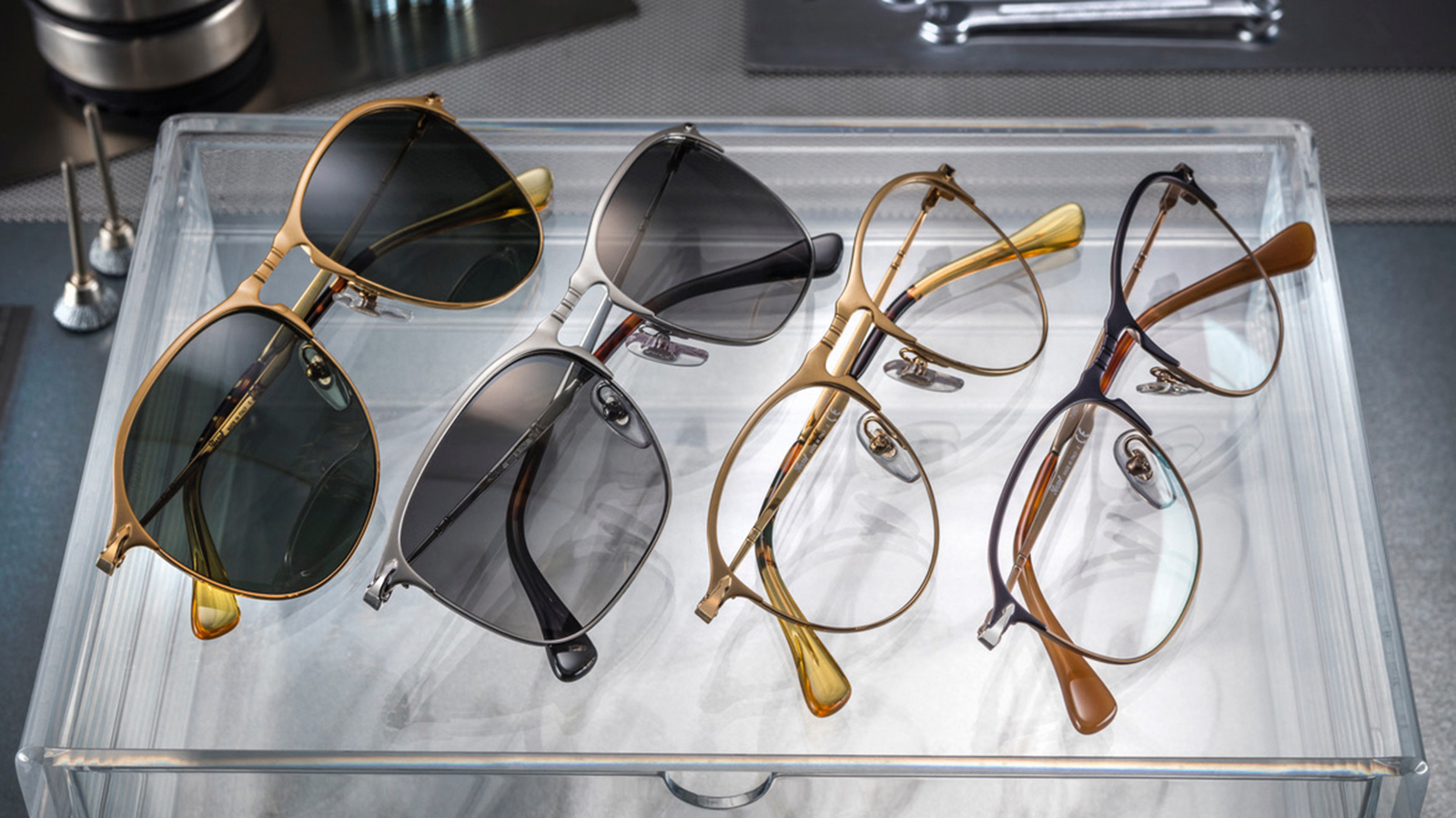 Persol 715 top