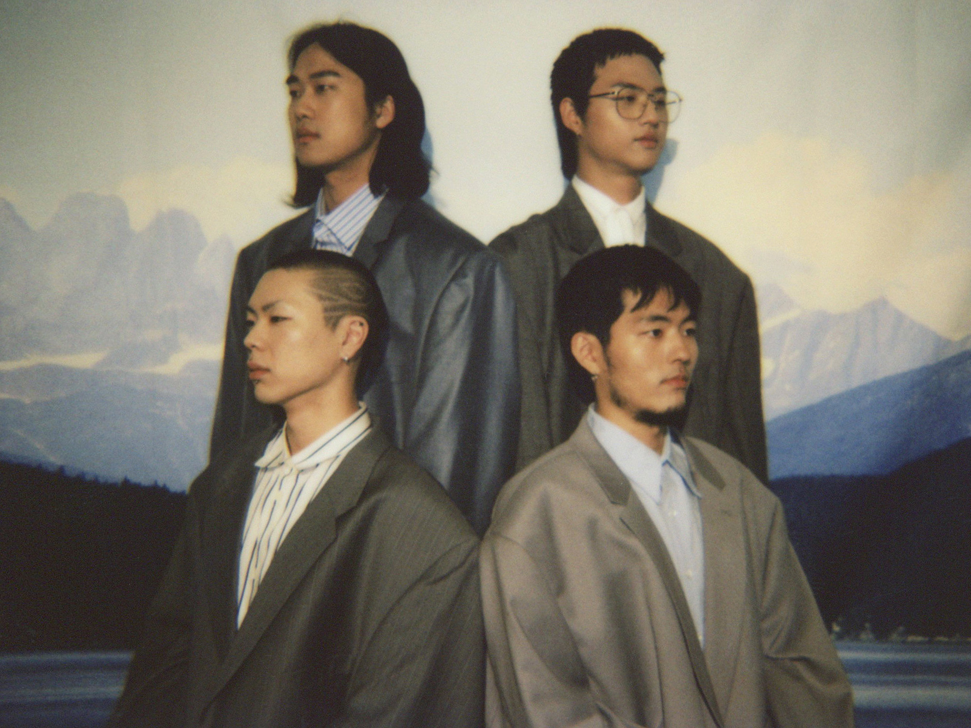 HYUKOH will perform in Singapore for the first time
