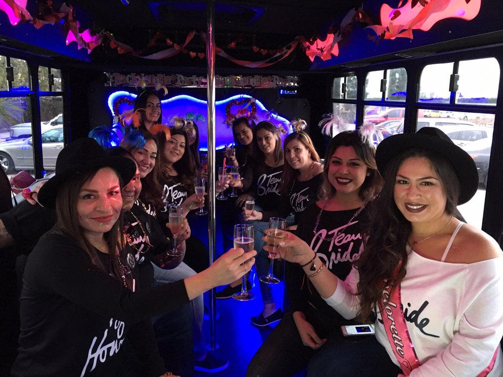 Temecula Wine Tours with Straight Off The Vine - San Diego