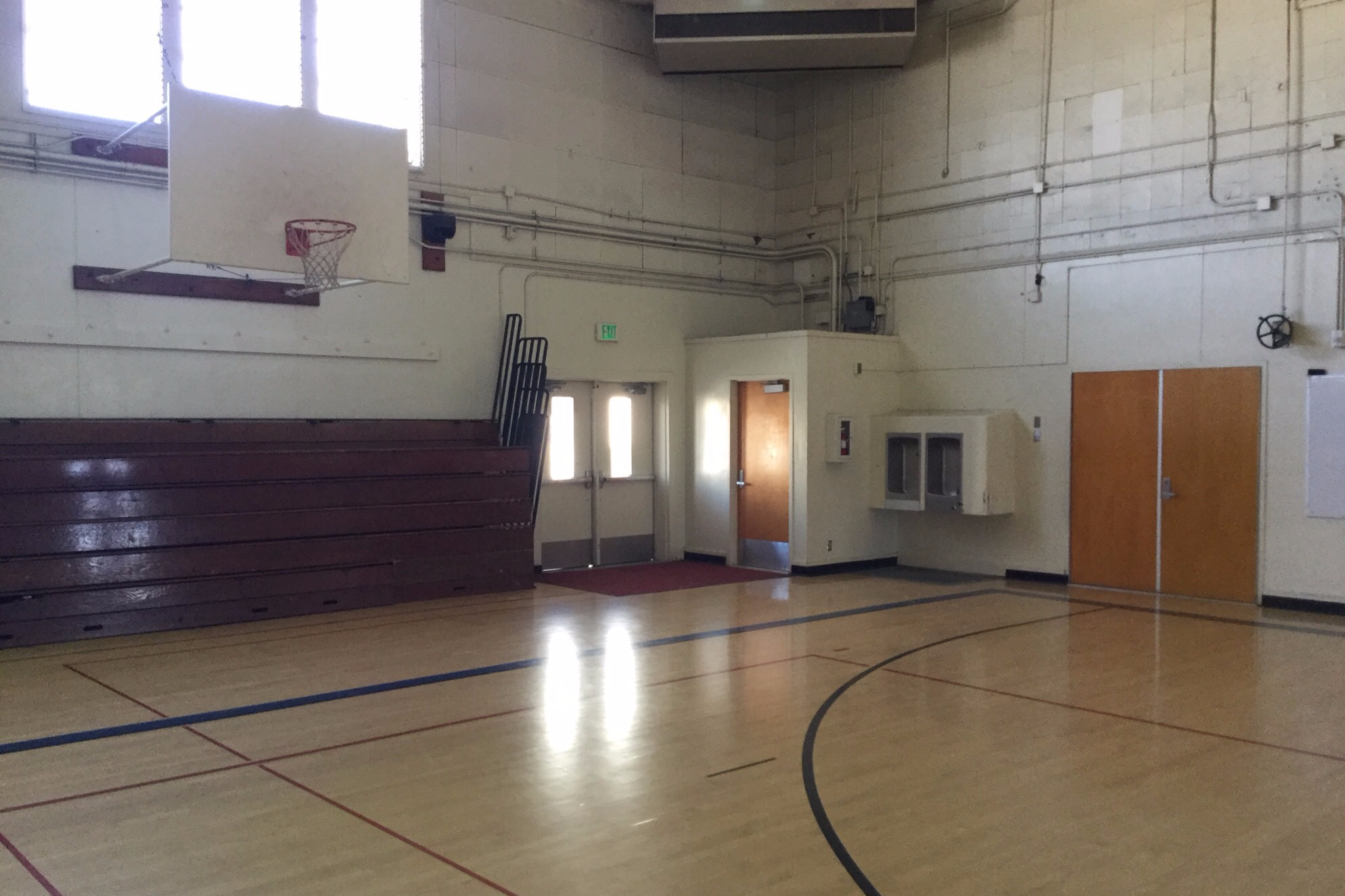 Gymnasium - Small