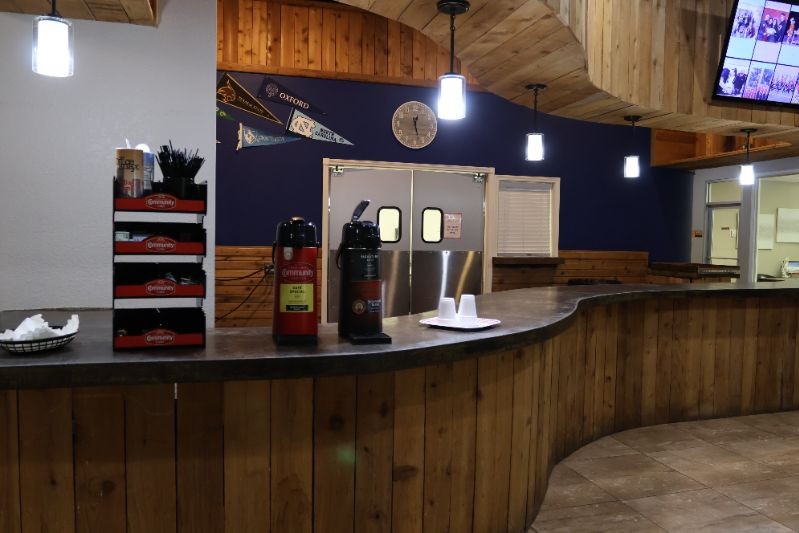 Entry/Fountain area/Bar