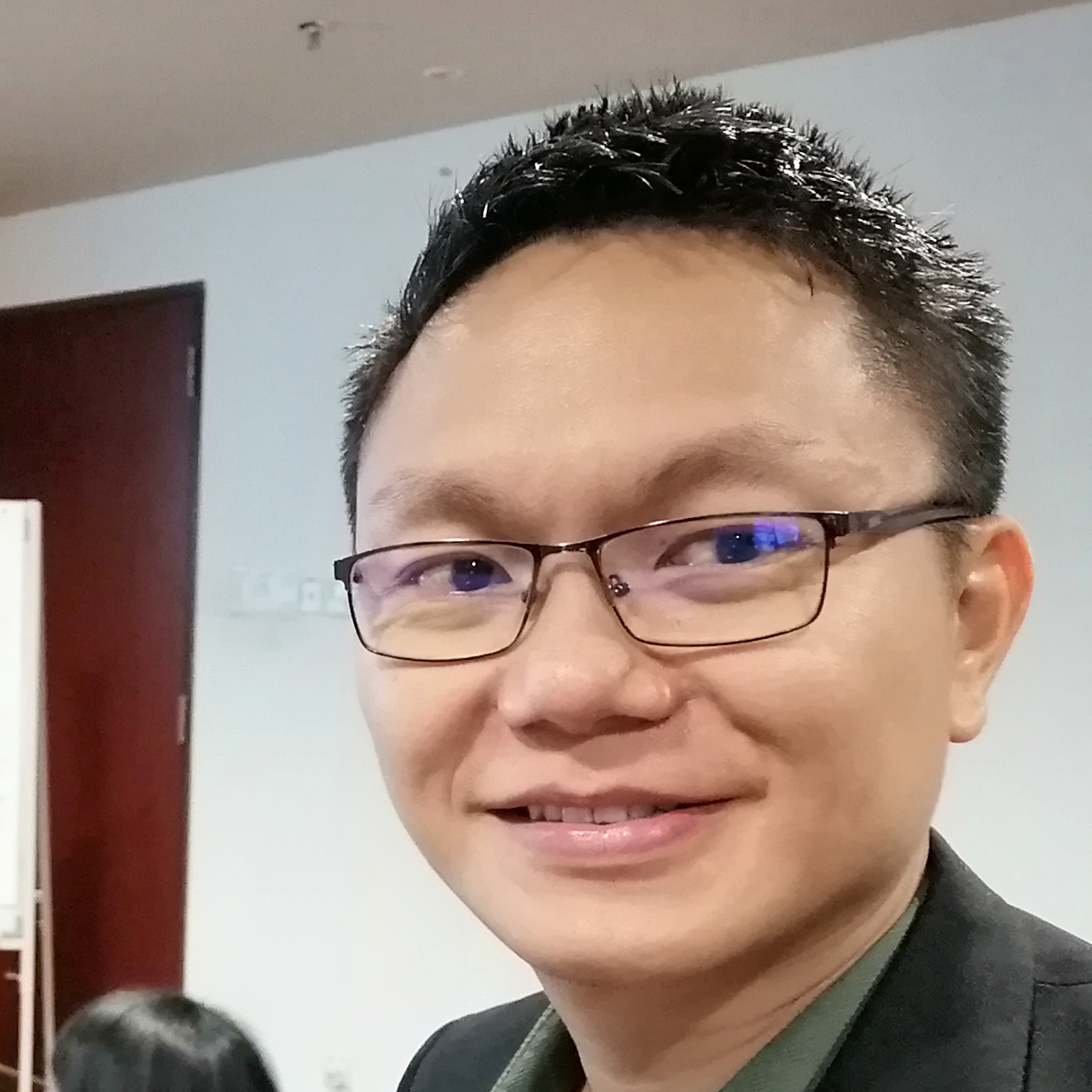 Kent Lau