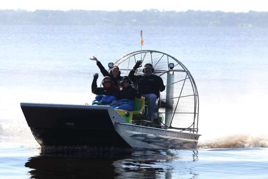 Pontoon Boat Rentals photo 1