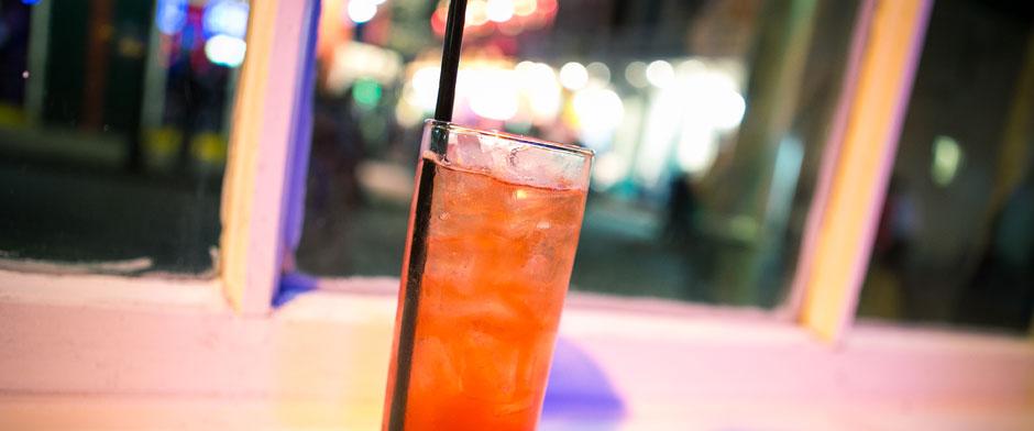 Cocktail History Tour (21+) photo 3