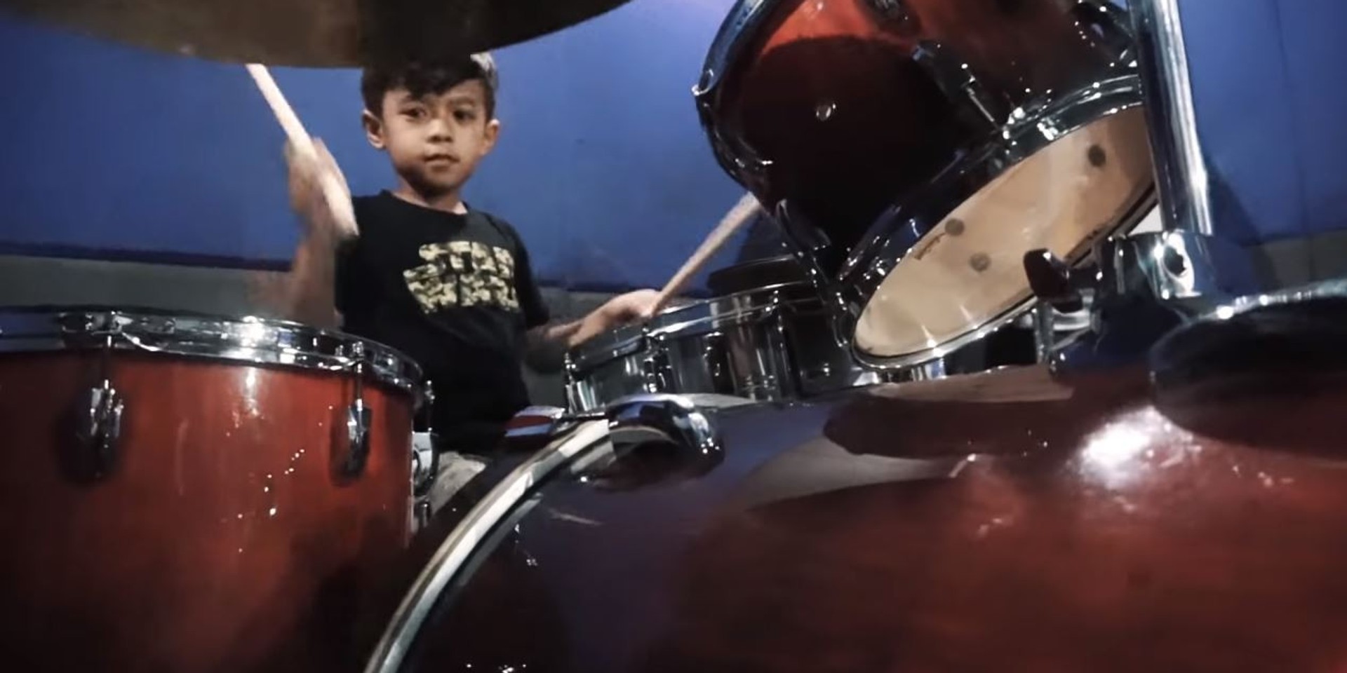 8-year-old drummer Momo DeMonster performs with Queso at B-Side Closing Party