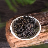Middle Mountain "Wild Huang Zhi Xiang" Dan Cong Oolong Tea from Yunnan Sourcing