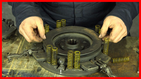 dismantling clutch components