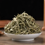 Early Spring "Snow Buds" White Tea of Yunnan from Yunnan Sourcing
