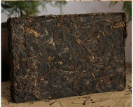 1999 Gedeng Mountain Brick   Raw from Liu Da Cha Shan Tea Industry