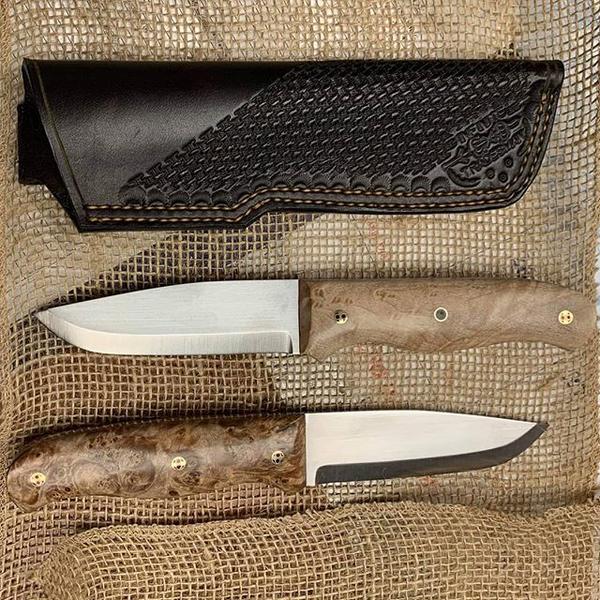 2_knives_finished_Off_to_work_on_more_sheaths_Have_a_great_weekend_everyoneinfinitetradesman_bushcraft_bushcraftknife_bjpg