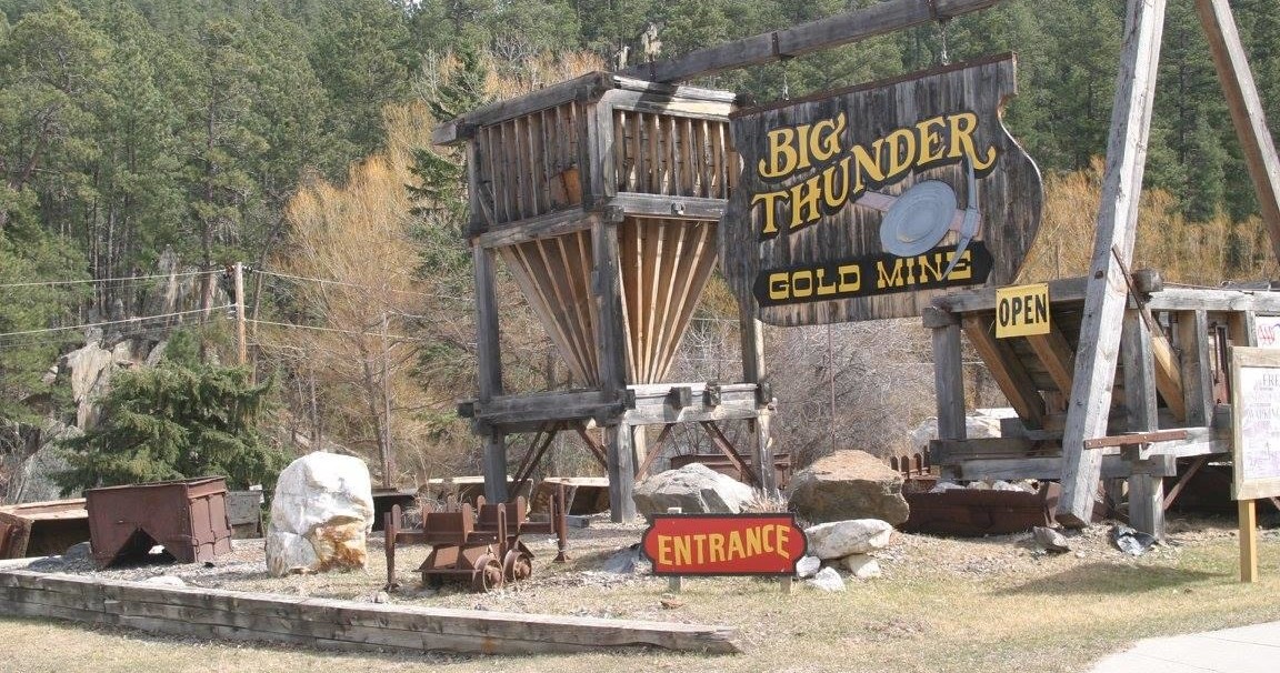 Full Day Claim Panning Adventure in Keystone, SD - Rapid City