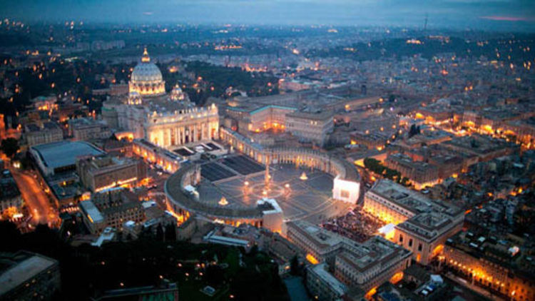 Breakfast and Guided Tour of the Vatican including Sistine Chapel