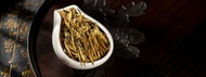 Dian Hong Jin Zhen (Golden Needle) Black Tea from Teavivre
