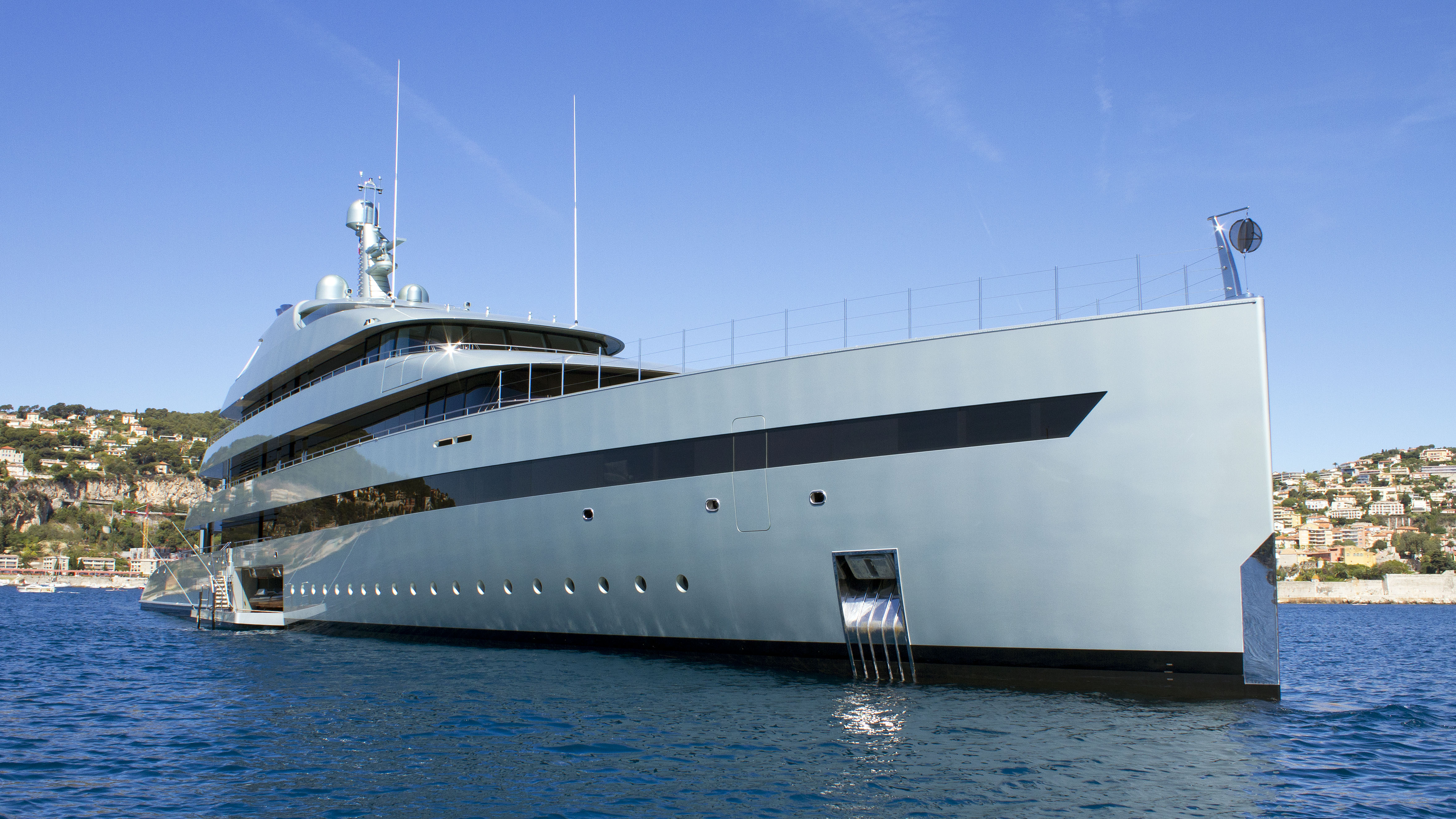 kenzo 30 off yacht Cinosural International School