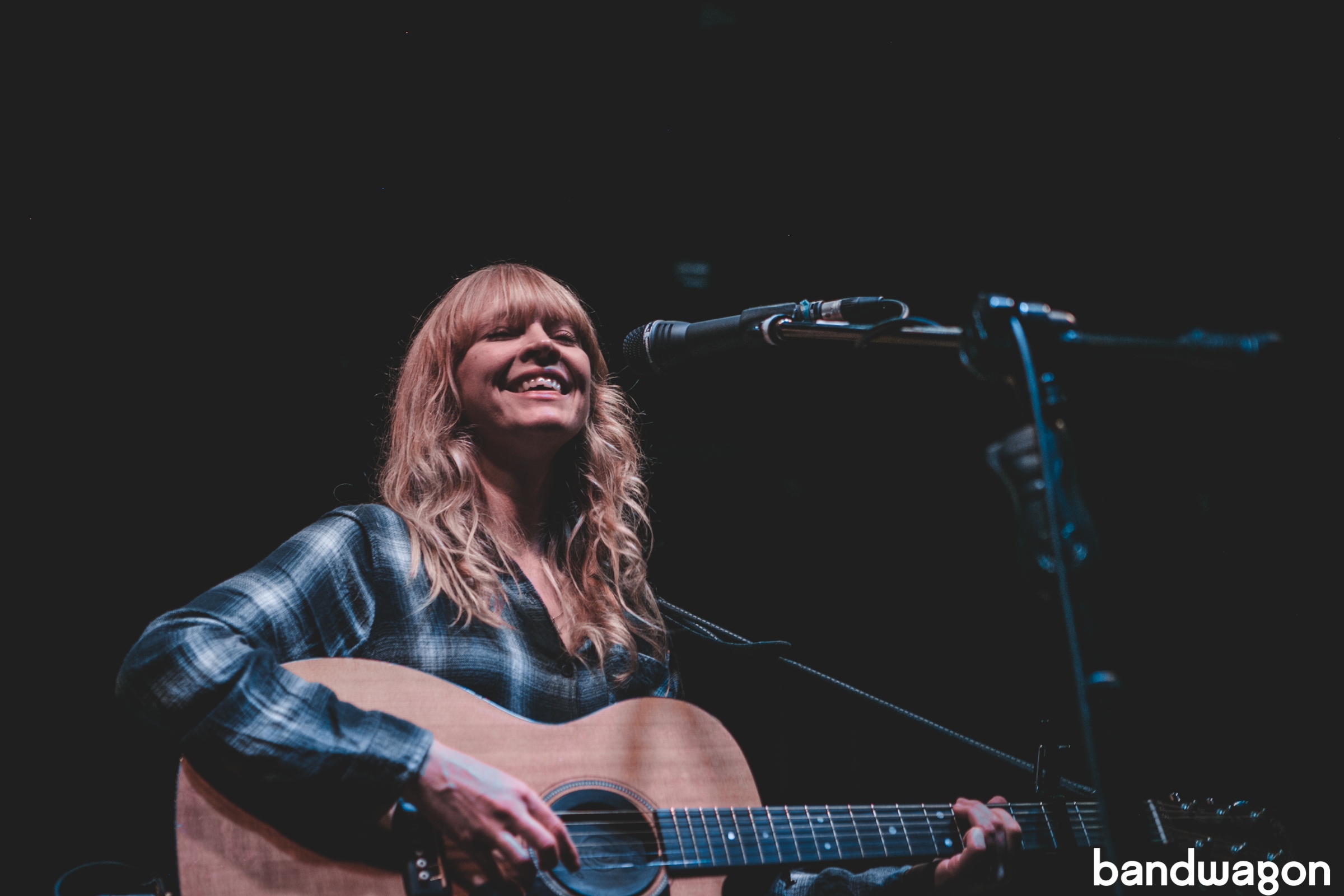 PHOTO GALLERY: Lucy Rose exudes candid warmth in Manila