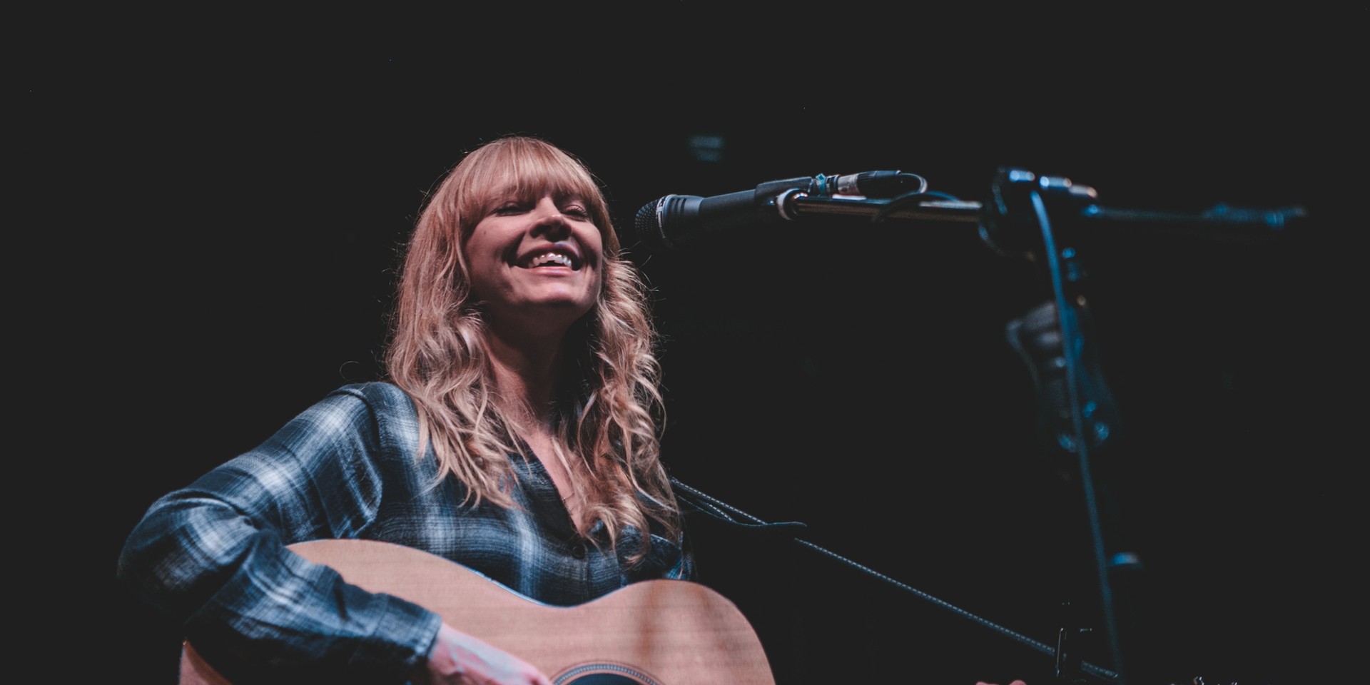PHOTO GALLERY: Lucy Rose exudes candid warmth in Manila