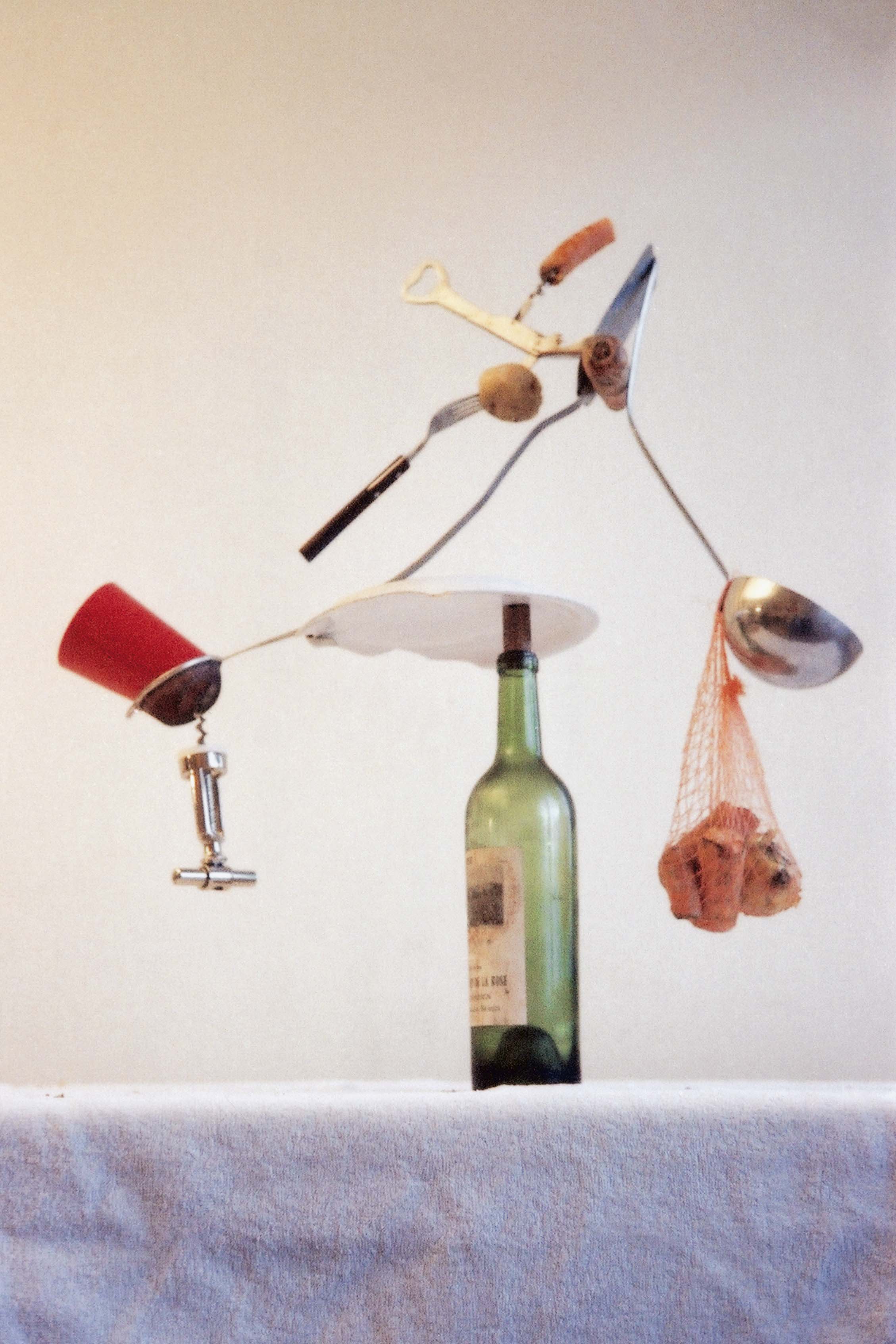 Peter Fischli David Weiss 作品集 Equilibres (A Quiet Afternoon) — Peter Fischli + David Weiss