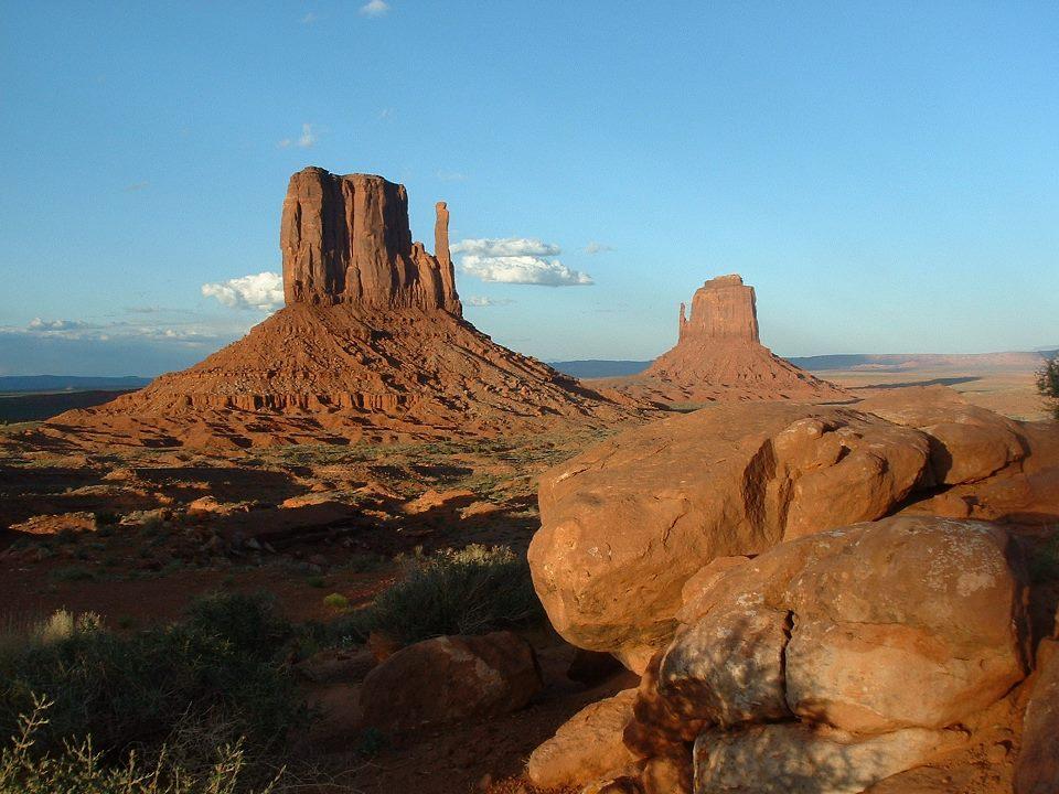Tour in Oljato Monument Valley, UTAH with Rockon Recreation Rentals
