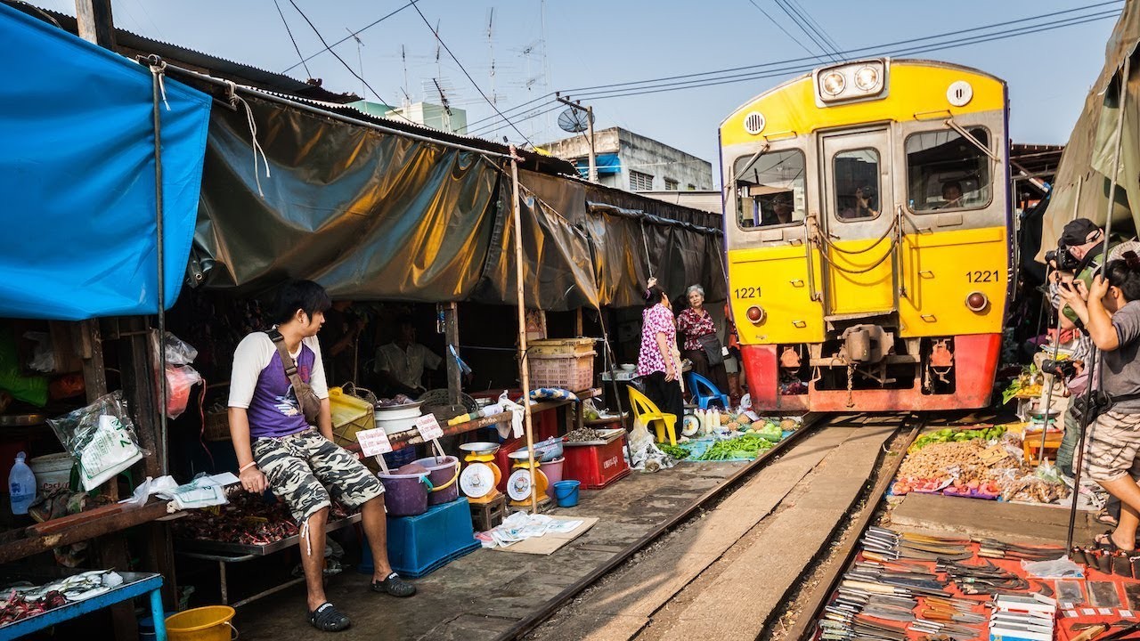 Bangkok - Bangkok Weekend Market (Chatuchak Market) - Railway Market – Tuk Tuk scenic ride – Amphawa floating market