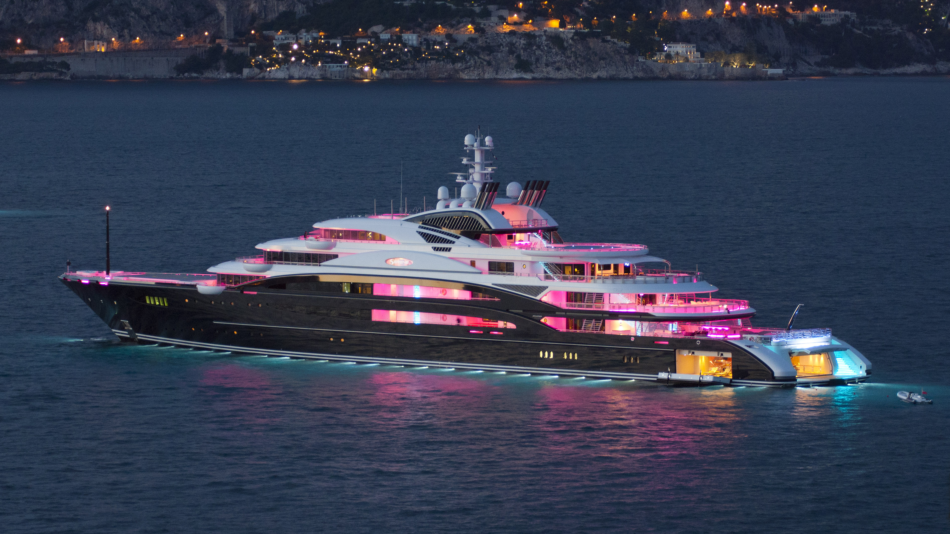 SERENE yacht (Fincantieri, 133.9m, 2011)