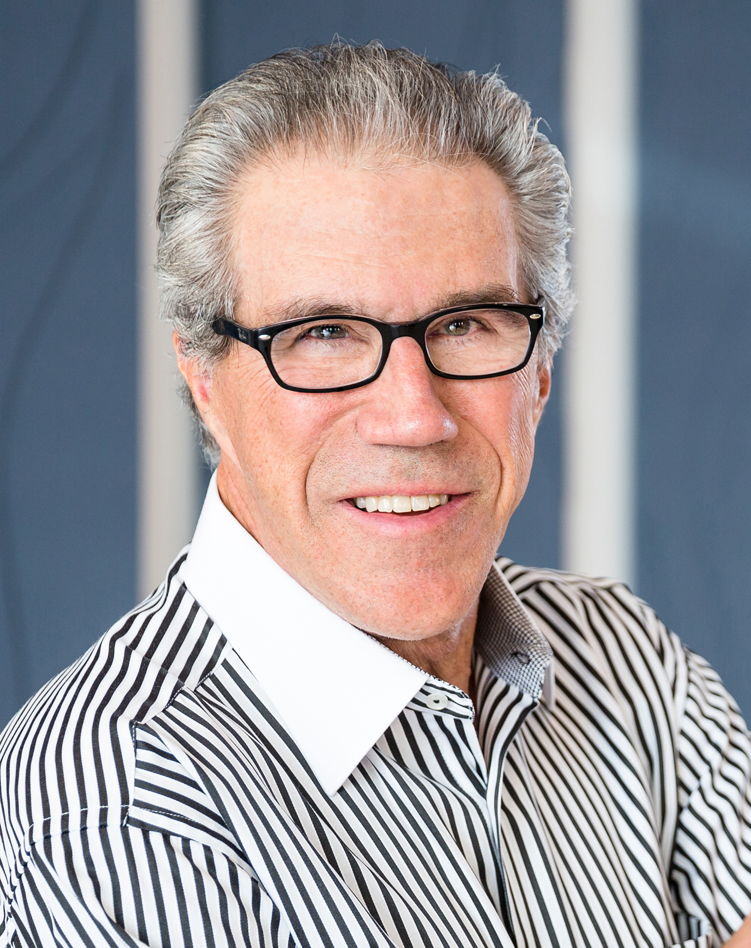 Dr. Paul Homoly