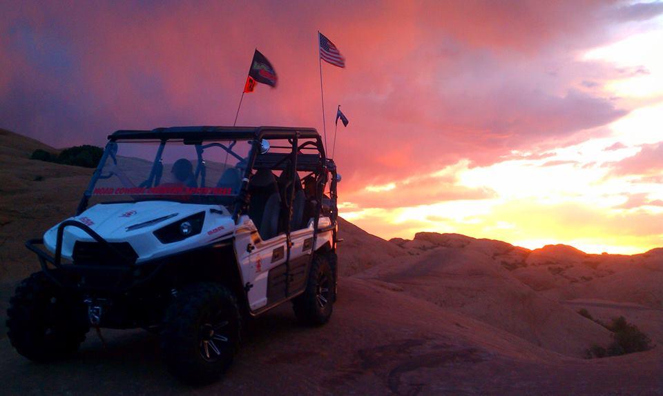 Hells Revenge Sunset Tour with Moab Cowboy Country Off-Road Adventures - Moab